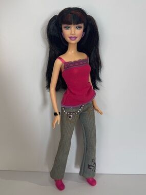 The Barbie Diaries - Courtney doll